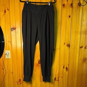 HALARA Black Joggers